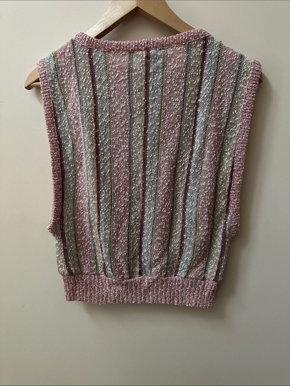 Vintage Lady Anne Striped Knit Sleeveless Sweater Vest - Pink & Silver - Picture 4 of 4